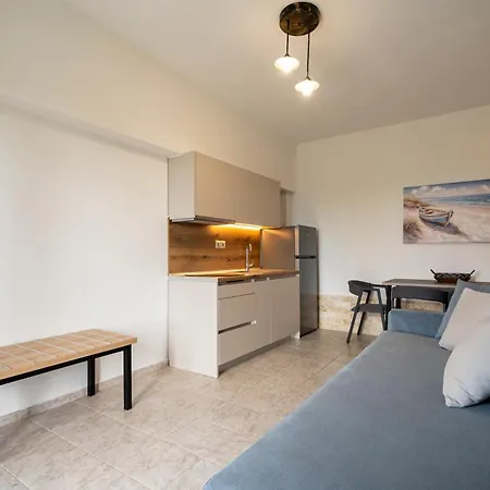 Elena & Apartment Vourvourou