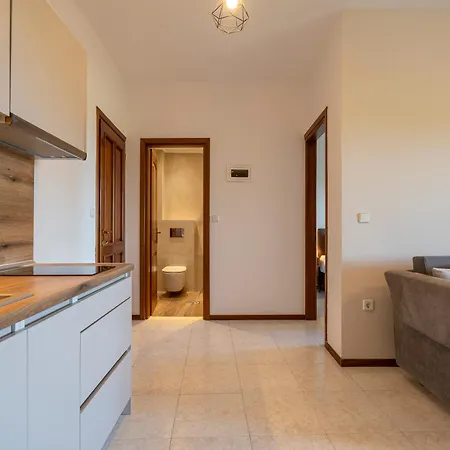 Apartment Elena &