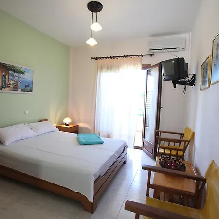 Elena & Apartment Vourvourou