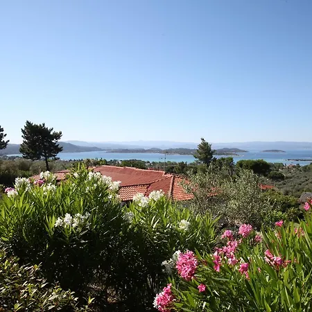 Elena & * ブアブロウ