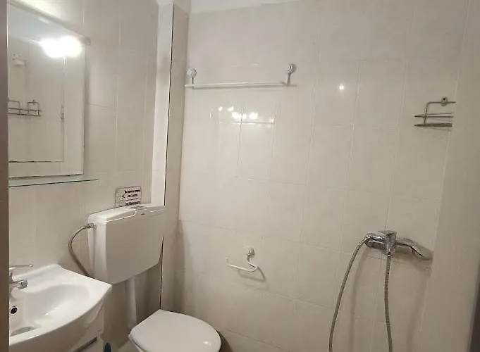 Elena & Apartament Vourvourou