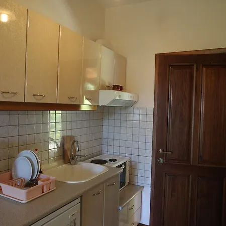 Apartman Elena &